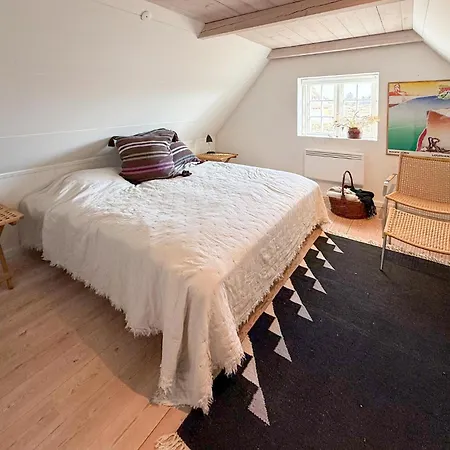 Ferienhaus Schönes 2-zimmer-haus In *